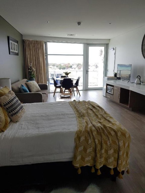Ocean View Luxury Apartment & Suite - Australia Shopping 5
