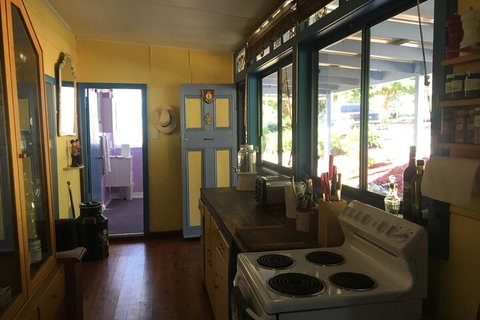 Arcadia Retreat - Australia Shopping 3