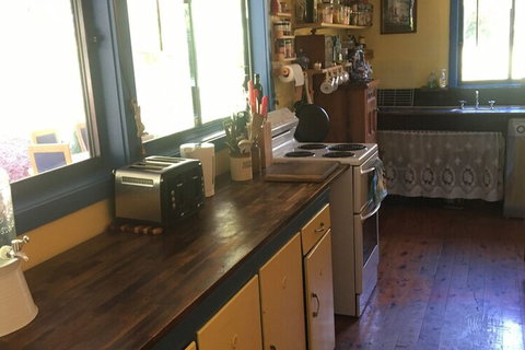 Arcadia Retreat - Australia Shopping 5