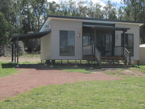 Just Red Wines Vineyard Cabins - Local Tourism 1