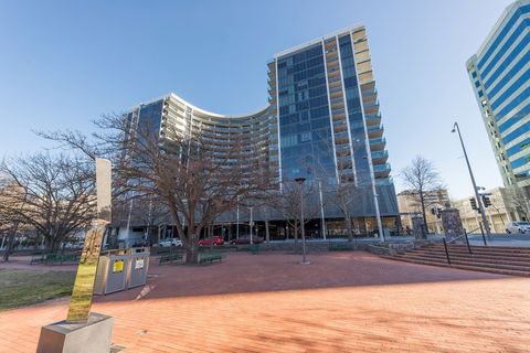 Accommodate Canberra - Manhattan - Accommodation Australia 6