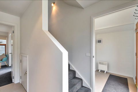 Piqueos 2 - Accommodation Australia 1