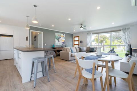 Xanadu Shores - Accommodation Australia 0