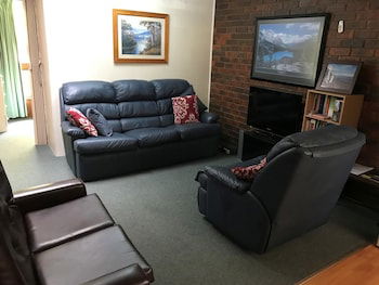 Kalamunda 2 - Accommodation Australia 0