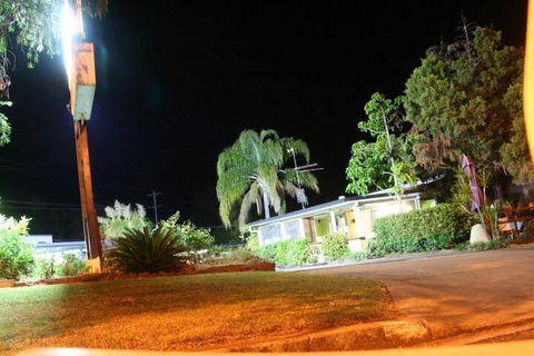 Yarraman Gardens Motel Queensland - Local Tourism 3