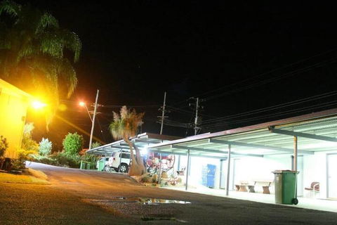 Yarraman Gardens Motel Queensland - Local Tourism 1