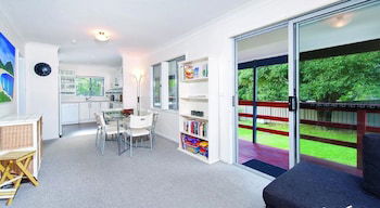 Bodhi Beach House At Fingal Bay - Accommodation Australia 0