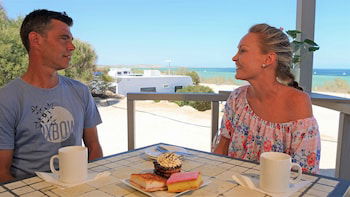 Denham Seaside Caravan Park - Bed n Breakfasts 3