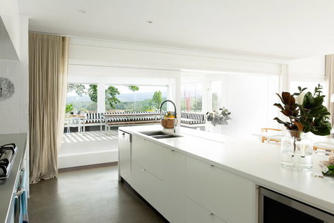 A PERFECT STAY - Amileka - Australia Shopping 3