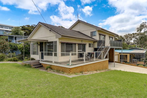 Stradbroke - Accommodation Australia 6