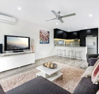 Luxury 1 Bedroom home in Broadbeach Waters - Accommodation Australia