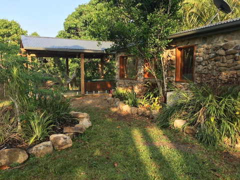 Palm Grove Rainforest Retreat - Accommodation Australia 0