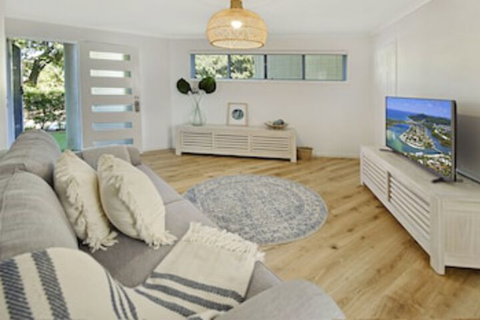 Advance Place - Local Tourism 0