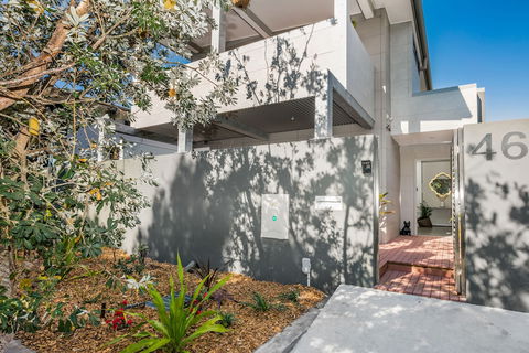 A PERFECT STAY - Catalina's - Accommodation Australia 0