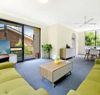 Beachside Unit Near Convention Centre - Accommodation Australia