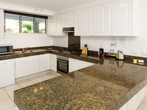 Lagoon 006 On Hamilton Island - Accommodation Australia 4