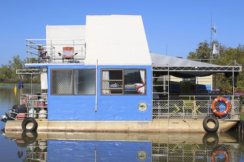 Corroboree Houseboats - Local Tourism 2