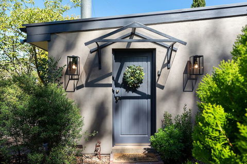 Adelaide Hills Retreats - Australia Shopping 2