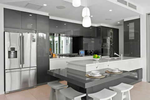 Tranquil Waters - Luxury In Oceans Edge - Bed n Breakfasts 6