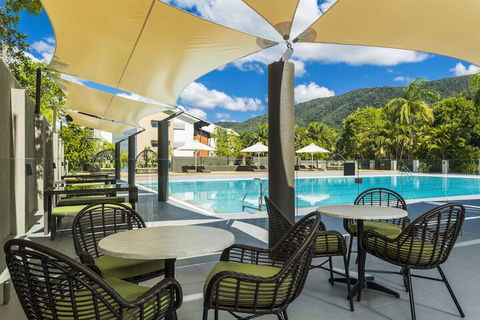 Tranquil Waters - Luxury In Oceans Edge - Bed n Breakfasts 2