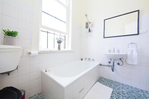 WB319 Chatswood Charmer Roomy 3 Bed Apartment - Accommodation Australia 5