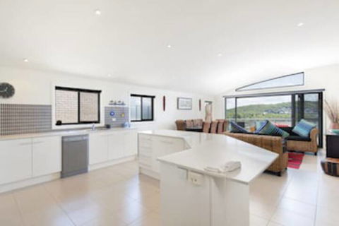 Fingal Surf & Sand Pacific Drive 14A - Accommodation Australia 0