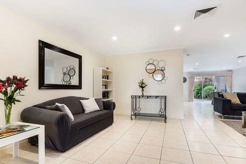 Adelaide Style Accommodation Near City - Local Tourism 2