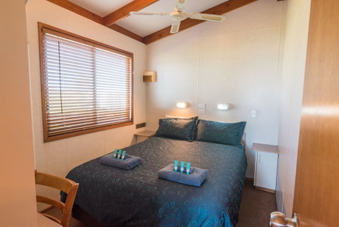 Edithburgh Caravan Park - Australia Shopping 0