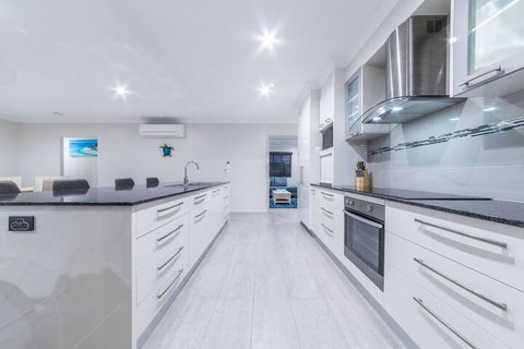 Whitsunday Sands - Cannon Valley - Accommodation Australia 2