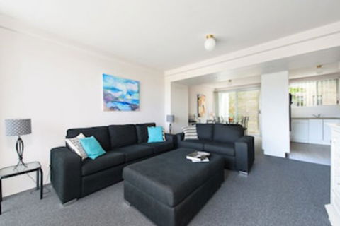9 Cirrus At Fingal Bay - Accommodation Australia 0