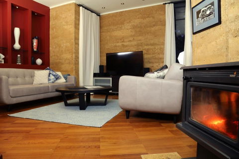 Anagama House & Studio - Accommodation Australia 5