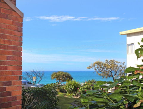 Unit 4 Coolum Cove Coolum Beach - Accommodation Australia 6