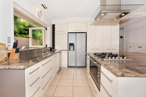 11 Dalmor Court Coolum Beach Pet Friendly Linen Supplied 500 BOND - Accommodation Australia 6