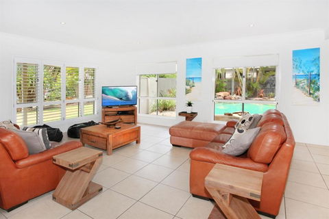 11 Dalmor Court Coolum Beach Pet Friendly Linen Supplied 500 BOND - Accommodation Australia 2