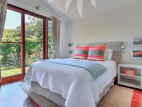 Barefoot On Blueys - Local Tourism 6