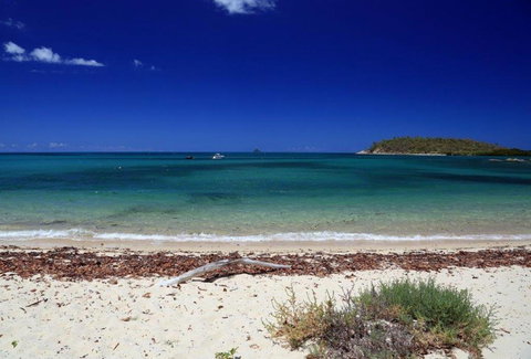 Hydeaway Retreat Beach House Hydeaway Bay - Accommodation Australia 2