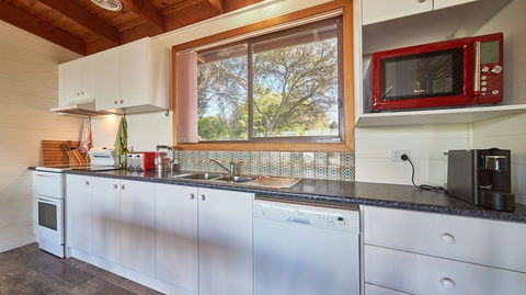 9 Boat Creek By The Beach In Ventnor - Australia Shopping 2