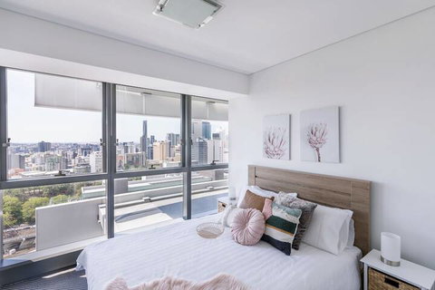 Airhome Brisbane CBD Apartments - Australia Shopping 4