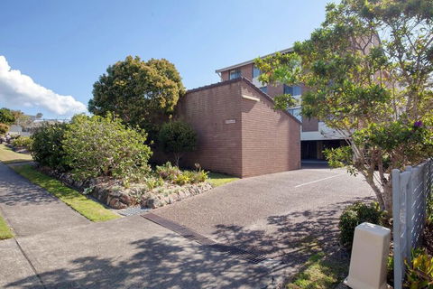 Kamilaroi Unit 6, 58-60 Magnus Street - Local Tourism 1