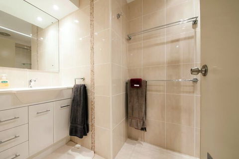 Kamilaroi Unit 6, 58-60 Magnus Street - Local Tourism 5