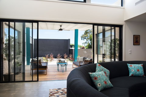 Arenas South - Australia Shopping 4