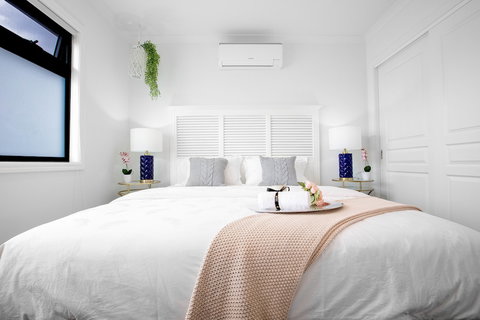 AUJOY 3 Bed Townhouse Burwood 1 - Australia Shopping 3