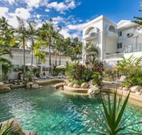 Poolside Apt. in Alamanda Beachfront Resort 62 - Bed n Breakfasts