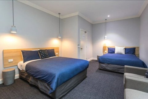 The Manhattan - Accommodation Australia 3