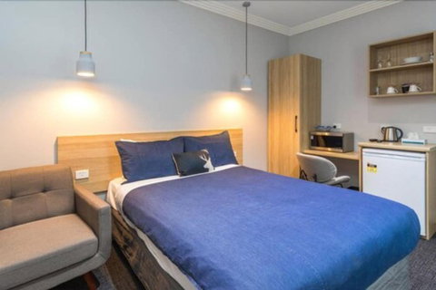 The Manhattan - Accommodation Australia 7