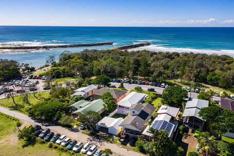 A PERFECT STAY Sunset Beach Riverside - Local Tourism 1