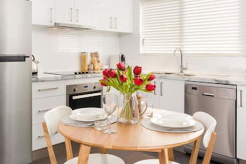Understated Elegance Affordable Luxury - Accommodation Australia 0