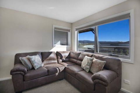 T-Bar On Twynam - Accommodation Australia 0