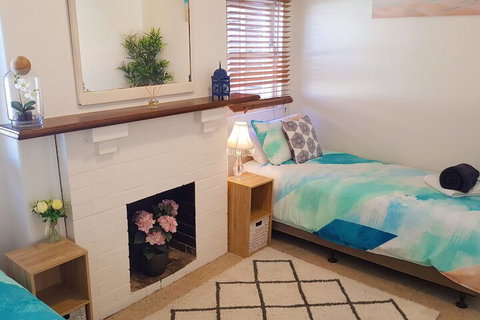 Coachhouse On The Beach - Local Tourism 7