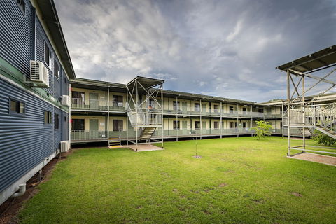 Victoria Accommodation Village - Accommodation Australia 5
